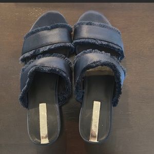 Kenneth Cole, fringy, slides sandals